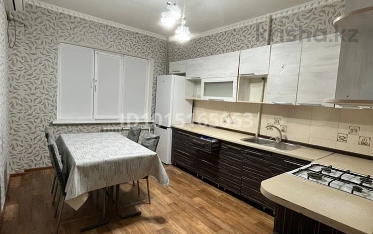 3-комнатная квартира · 65.2 м² · 5/6 этаж, мкр Нурсая, Тулпар 75 за 22.5 млн ₸ в Атырау — фото 2