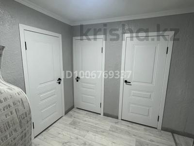 3-бөлмелі пәтер · 60 м² · 3/3 қабат, Проезд Айбергенова 1 — Шымкент Плаза, бағасы: 21 млн ₸ в Аль-Фарабийский р-н