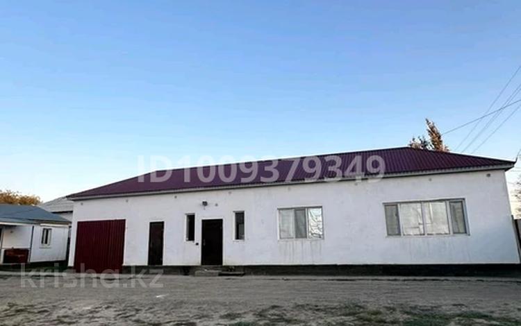 Отдельный дом · 6 комнат · 200 м² · 20 сот., Тогызбай Даулетов 72/72Б — Возле школы за 34 млн ₸ в Кульсары — фото 3