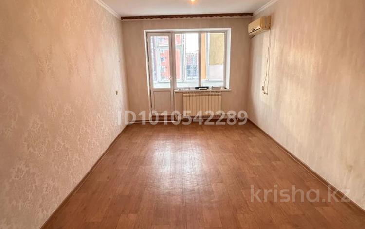 2-комнатная квартира · 48 м² · 5/5 этаж, мкр 8, Санкибай батыра 173 за 13.5 млн 〒 в Актобе — фото 3