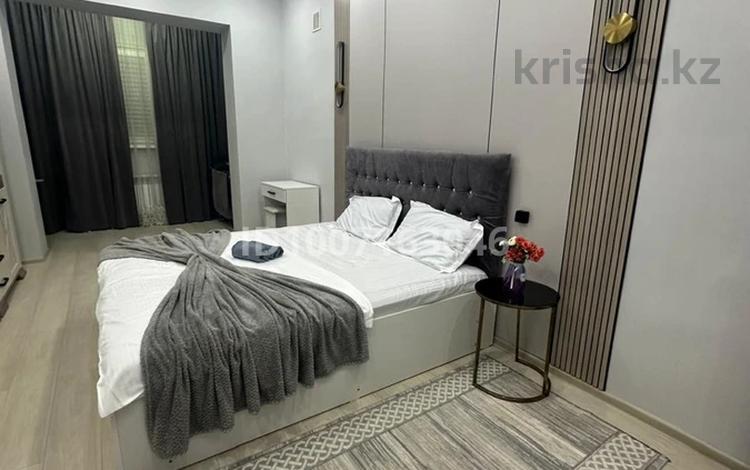 1-комнатная квартира · 56 м² · 9/9 этаж, 19-й мкр 32 за 12 000 〒 в Актау — фото 11