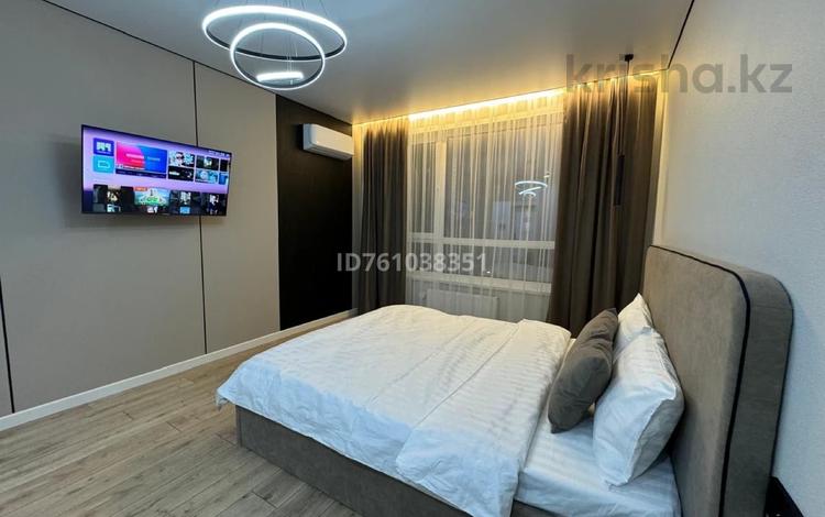 2-комнатная квартира · 60 м² · 11/21 этаж, Аль-Фараби 21 за 35 000 〒 в Алматы, Бостандыкский р-н — фото 2