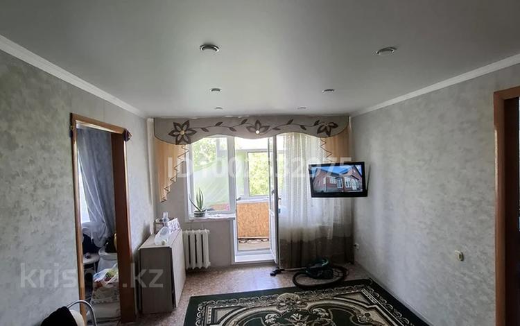 2-комнатная квартира · 46 м² · 4/5 этаж, 4 мкр 17 за 4 млн 〒 в Житикаре — фото 2