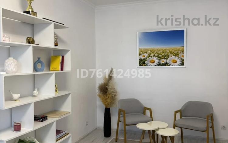 1-комнатная квартира · 40 м² · 11/22 этаж, Мангилик Ел 54/1 за 15 000 ₸ в Астане, Есильский р-н — фото 12