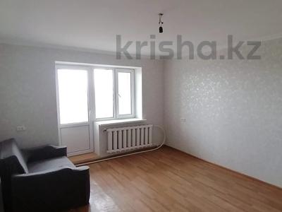 Пәтерлер в Актюбинской обл.: 2-бөлмелі пәтер · 41 м² · 10/10 қабат, мкр 8, Братьев Жубановых 298/1, бағасы: 12 млн 〒 2-бөлмелі пәтер · 41 м² · 10/10 қабат, мкр 8, Братьев Жубановых 298/1, бағасы: 12 млн 〒 в Актобе