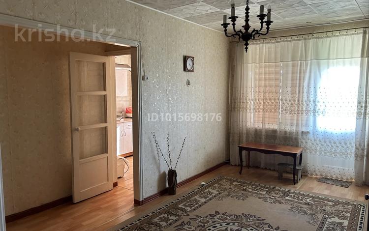 3-бөлмелі пәтер · 54 м² · 3/4 қабат, Абая 1 — Находится на площади, рядом с парком, бағасы: 9 млн ₸ в Кентау — фото 2