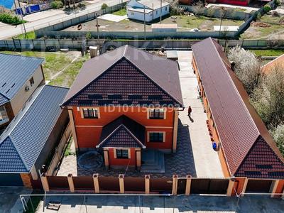 Отдельный дом · 4 комнаты · 200 м² · 10 сот., Придорожная ул. 19 за 85 млн 〒 в Мичуринское