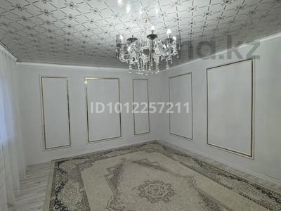Жеке үй · 3 бөлме · 100 м² · 10 жүзд., Ақыртас көш. 16 — Жолдың бойы орталықта, бағасы: 13 млн ₸ в Жамбылской обл., Байзак