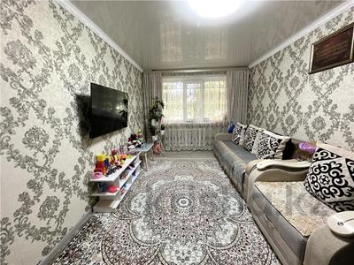 2-комнатная квартира · 43.3 м² · 1/5 этаж, мкр Юго-Восток, Гапеева за 17.5 млн ₸ в Караганде, Казыбек би р-н