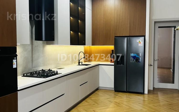 4-комнатная квартира · 135 м² · 2/5 этаж, мкр. Алтын орда, Алтын орда за 88 млн ₸ в Актобе — фото 2