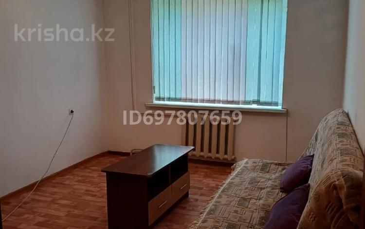 1-бөлмелі пәтер, 38 м², 1/5 қабат, Гарышкер 18, бағасы: 9 млн 〒 в Талдыкоргане, мкр Жана Гарышкер — фото 2