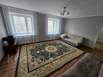 3-бөлмелі пәтер · 55 м² · 1/5 қабат, Просторная 8, бағасы: 90 000 ₸ в Уральске