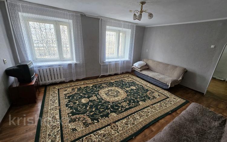 3-бөлмелі пәтер · 55 м² · 1/5 қабат, Просторная 8, бағасы: 90 000 ₸ в Уральске — фото 2