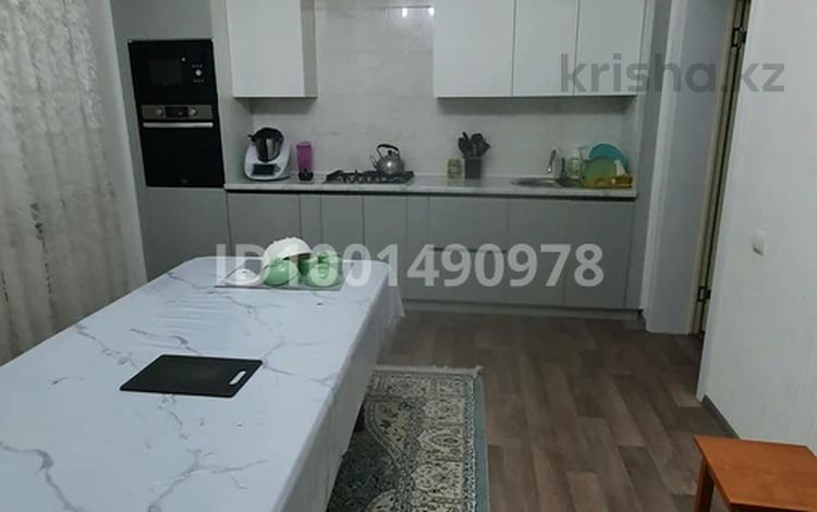 Часть дома · 5 комнат · 230 м² · 10 сот., мкр Атырау, Байбактыата 9 за 43 млн 〒 — фото 2