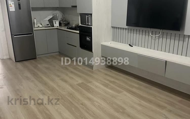 2-бөлмелі пәтер · 55 м² · 9/9 қабат, Проспект Абая 101 — Абая - Наримановская, бағасы: 33.5 млн ₸ в Костанае — фото 2