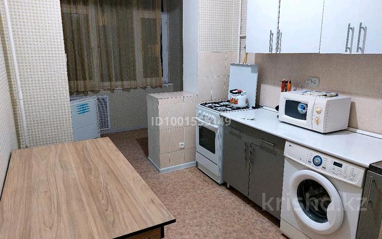 2-комнатная квартира · 58 м² · 4/5 этаж, 11-й мкр 24 — Ынтымак Торговый центр за 12.5 млн 〒 в Актау — фото 2