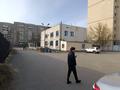 Еркін, кеңселер · 600.7 м², бағасы: ~ 141.7 млн ₸ в Караганде, Казыбек би р-н — фото 31