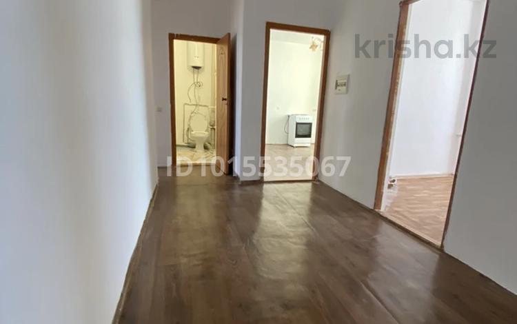 3-комнатная квартира · 79.5 м² · 10/10 этаж, шахтеров 74 за 27 млн ₸ в Караганде, Казыбек би р-н — фото 2