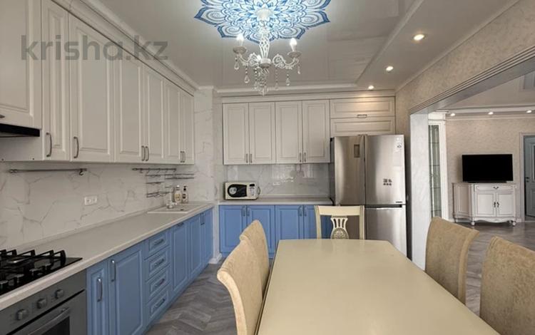 3-комнатная квартира · 121 м² · 5/9 этаж, 14-й мкр 59а за 50 млн ₸ в Актау — фото 42