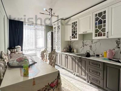 3-бөлмелі пәтер · 58 м² · 1/10 қабат, Шұғыла ш/а., бағасы: 35 млн ₸ в Алматы, Наурызбайский р-н