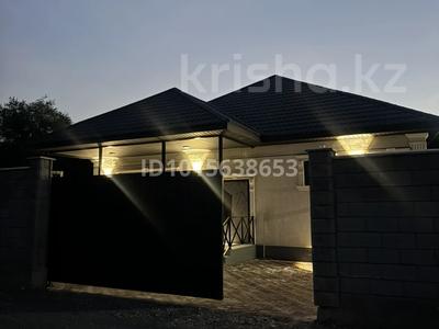 Жеке үй · 3 бөлме · 144 м² · 3 жүзд., Аксай 26а, бағасы: 50 млн ₸ в Туздыбастау (Калинино)