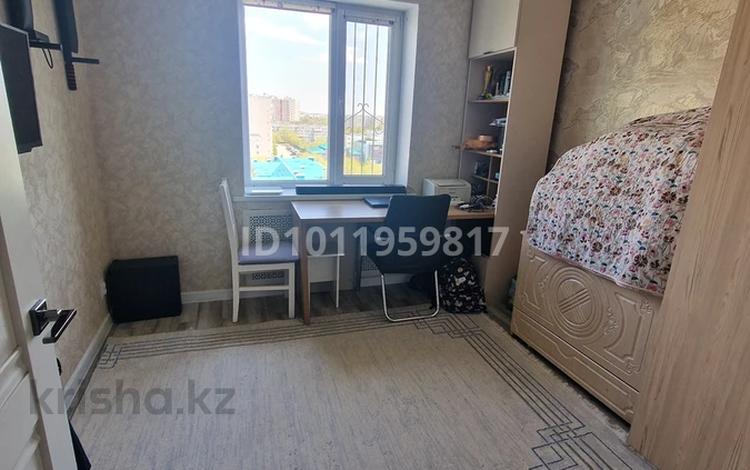 3-комнатная квартира · 63 м² · 9/10 этаж, 11-й мкр. 79 за 23 млн ₸ в Актобе — фото 2