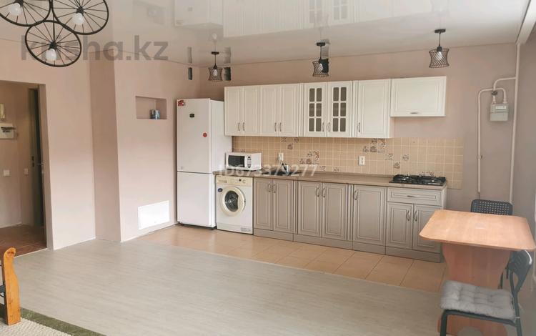 1-комнатная квартира · 42 м² · 7/10 этаж, Набережная 82 за 120 000 ₸ в Актобе — фото 2