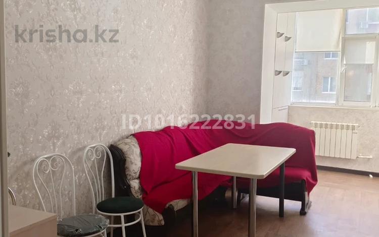 2-бөлмелі пәтер · 80 м², Алтын орда ш/а., бағасы: 250 000 ₸ в Актобе, мкр. Алтын орда — фото 2