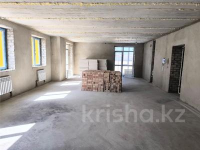 3-комнатная квартира · 76.2 м² · 1/8 этаж, мкр Юго-Восток, Муканова 51 за 28.5 млн ₸ в Караганде, Казыбек би р-н