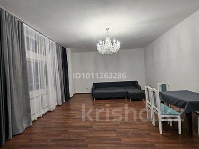 3-комнатная квартира · 135 м² · 22/25 этаж, Динмухаммед Кунаев 12 — ул Конаева/Акмешит за 450 000 〒 в Астане, Есильский р-н