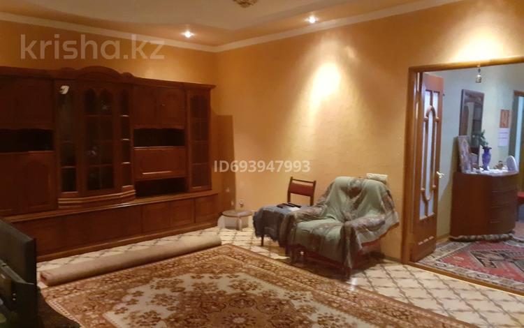 Отдельный дом · 6 комнат · 120 м² · 3.8 сот., Старый город, Нариманова 33 — Рядом с Колхозным рынком за 55 млн 〒 в Актобе — фото 5