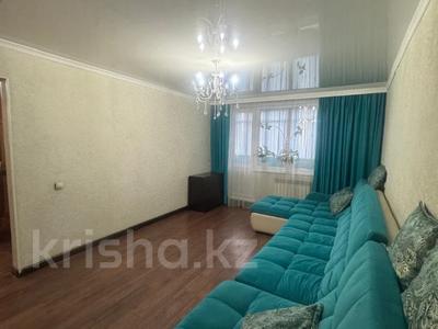2-комнатная квартира · 54 м² · 8/9 этаж, Бульвар Гагарина 23 за 250 000 〒 в Усть-Каменогорске
