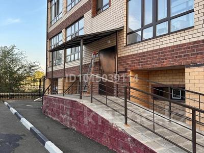 3-бөлмелі пәтер · 98 м² · 1/5 қабат, 29-шағынаудан, Муканова 19/2, бағасы: 70 млн ₸ в Караганде, Казыбек би р-н