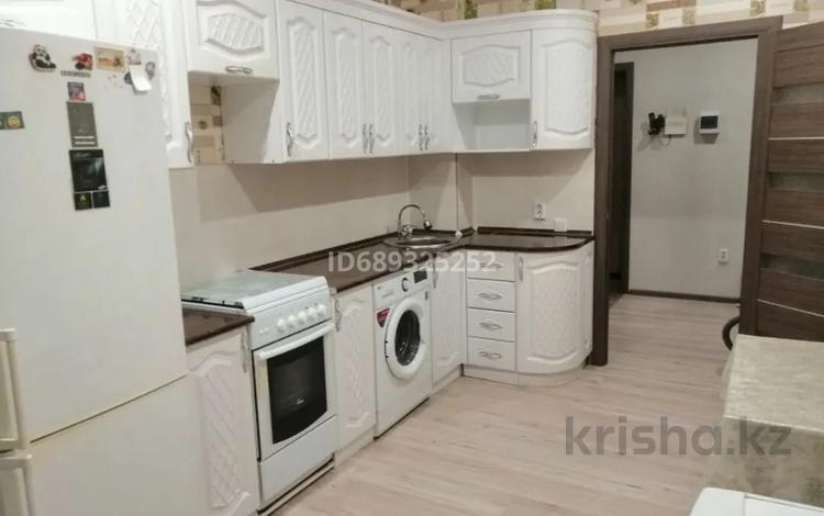 1-комнатная квартира · 46 м² · 2/5 этаж, Назарбаева 158г за 160 000 ₸ в Кокшетау — фото 2