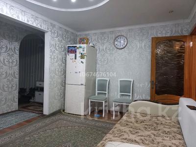 3-комнатная квартира, 54 м², 3/5 этаж, Алашахана 19 за 17 млн 〒 в Жезказгане