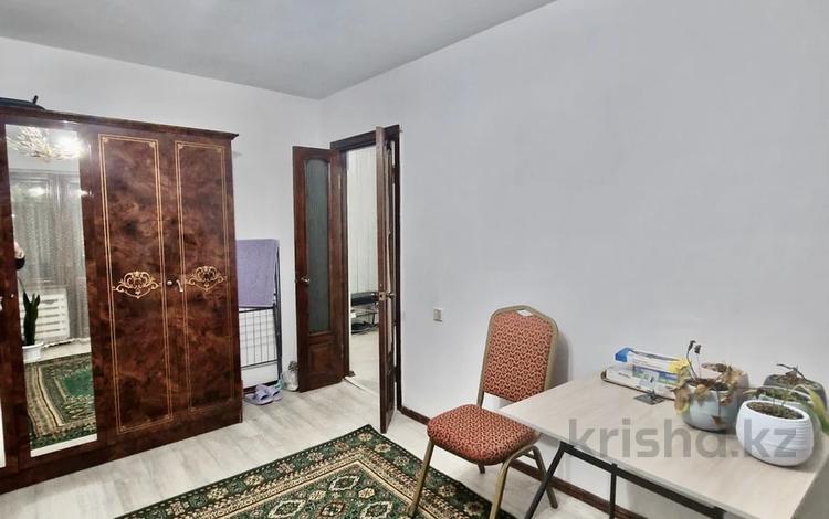 3-комнатная квартира · 67 м² · 2/6 этаж, ул. Жумабека Ташенова 17 за 29 млн ₸ в Астане, р-н Байконур — фото 2