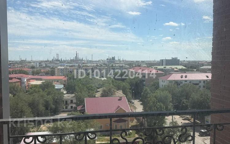 5-бөлмелі пәтер · 180 м² · 8/10 қабат, Шарипова28, бағасы: 87 млн ₸ в Атырау, мкр Жилгородок — фото 3