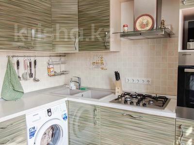 1-комнатная квартира · 46 м² · 7/9 этаж, Шевченко 129 — Муканова за 300 000 〒 в Алматы, Алмалинский р-н