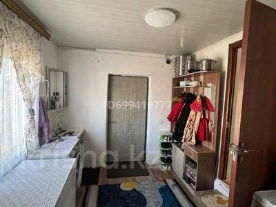 Продажа домов и дачи в Алматинской обл.: Часть дома · 3 комнаты · 74 м² · 10 сот., Берек 10 за 15 млн 〒 Часть дома · 3 комнаты · 74 м² · 10 сот., Берек 10 за 15 млн 〒 в Караой