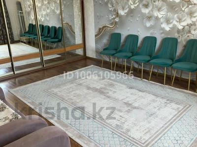 3-бөлмелі пәтер · 103 м² · 5/5 қабат, Жеңіс ш/а, бағасы: 38 млн ₸ в Уральске, мкр Женис