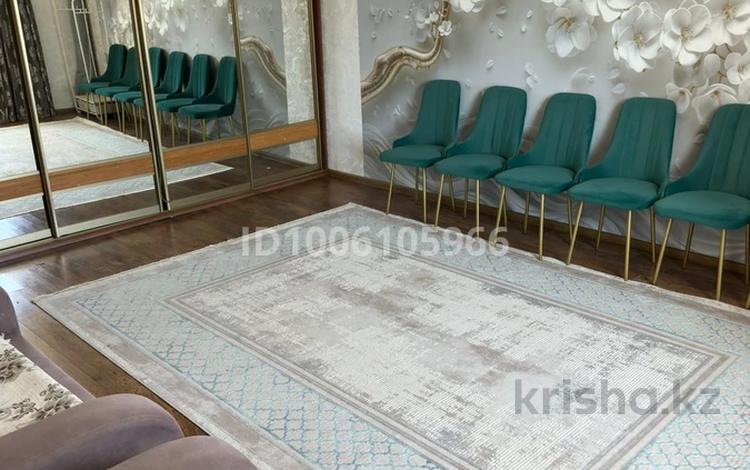 3-бөлмелі пәтер · 103 м² · 5/5 қабат, Жеңіс ш/а, бағасы: 38 млн ₸ в Уральске, мкр Женис — фото 2