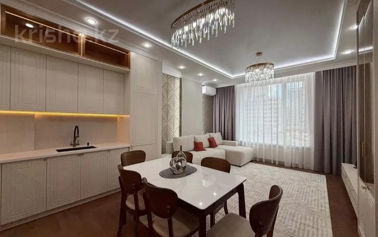 3-комнатная квартира · 112 м² · 7/14 этаж, Улы Дала 39 за 750 000 ₸ в Астане, Есильский р-н — фото 2