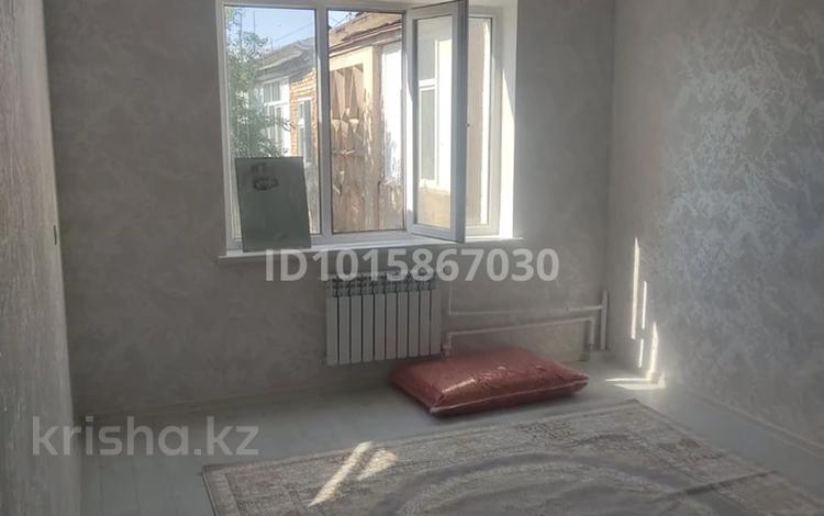 1-комнатная квартира · 36 м² · 5/5 этаж, мкр Карасу 8 за 55 000 ₸ в Таразе — фото 2