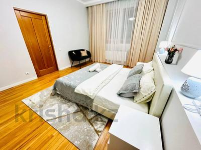 3-комнатная квартира · 80 м² · 17/20 этаж, Достык — ТРЦ DOSTYK PLAZA за 86 млн ₸ в Алматы, Медеуский р-н