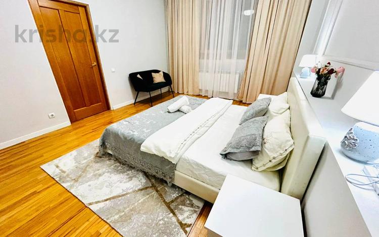 3-комнатная квартира · 80 м² · 17/20 этаж, Достык — ТРЦ DOSTYK PLAZA за 86 млн ₸ в Алматы, Медеуский р-н — фото 2