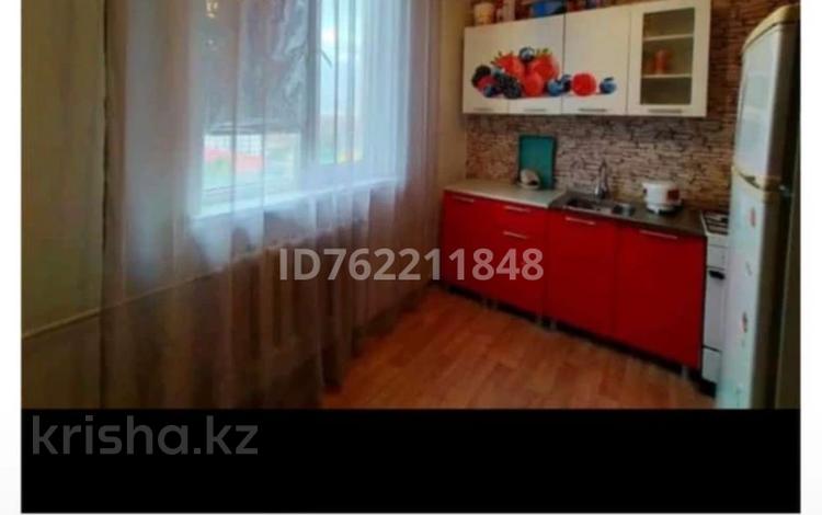 1-комнатная квартира · 40 м² · 9/9 этаж · помесячно, 4 микрорайон 47 — Центр города за 120 000 〒 в Аксае — фото 2