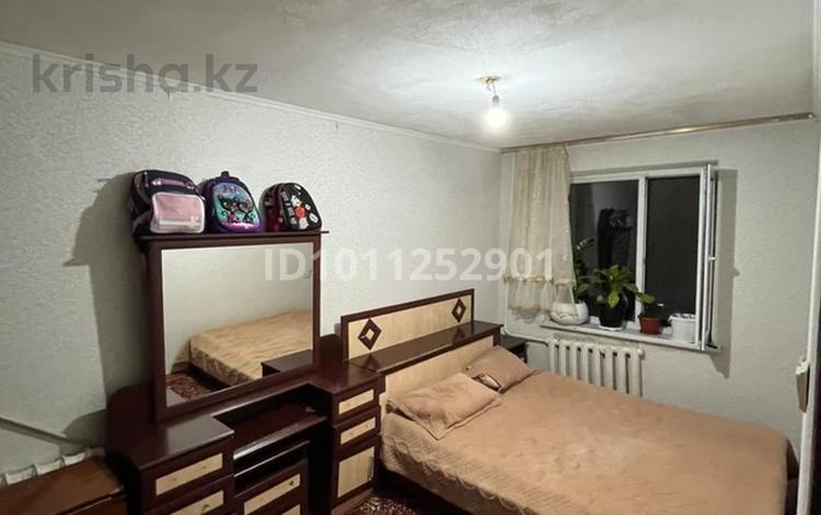 2-комнатная квартира · 46 м² · 4/5 этаж, мкр Жайлау 5 за 12 млн ₸ в Таразе — фото 2