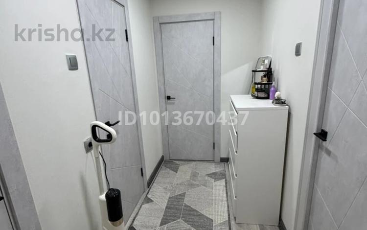 1-комнатная квартира · 34.4 м² · 4/5 этаж, мкр 11 52 за 14.2 млн ₸ в Актобе — фото 2
