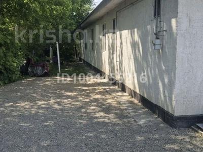 Отдельный дом · 10 комнат · 280 м² · 6 сот., Бейбитшилик 1к — Маг. Жемчужина за 58 млн 〒 в Байсерке