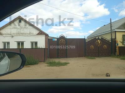 Отдельный дом · 4 комнаты · 70 м², Костанайская 15 — Гастелло за 150 000 〒 в Актобе, мкр Гормолзавод